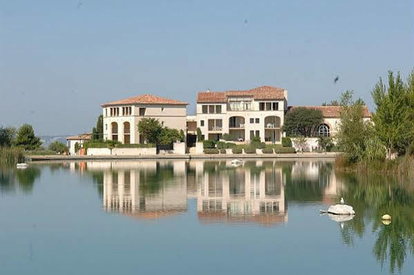 Residence Les Coteaux De Pont-Royal - Maeva Home Mallemort Exterior photo